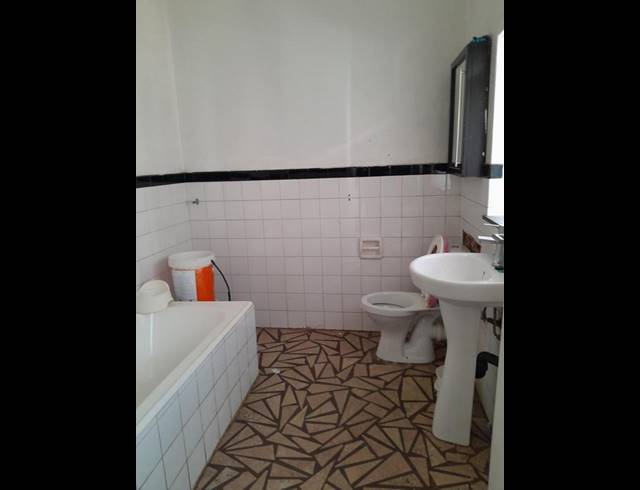 3 BEDROOM HOUSE FOR SALE IN TROYEVILLE